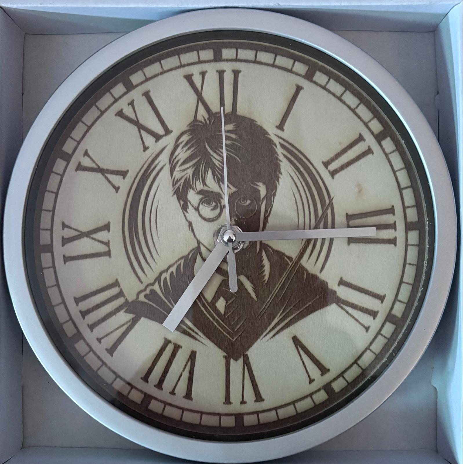 horloge Harry Potter.jpeg