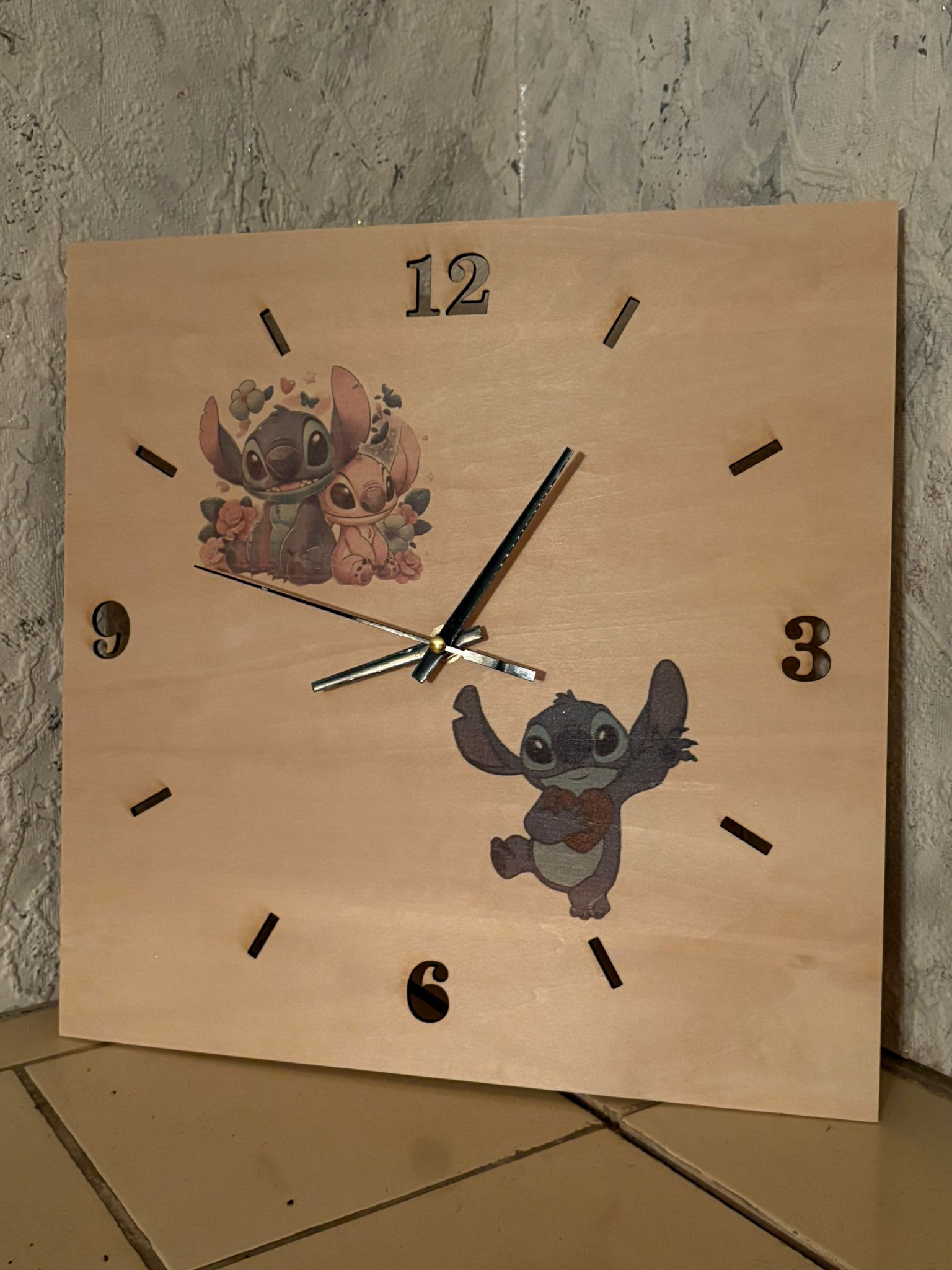 Stich Holzuhr.jpeg